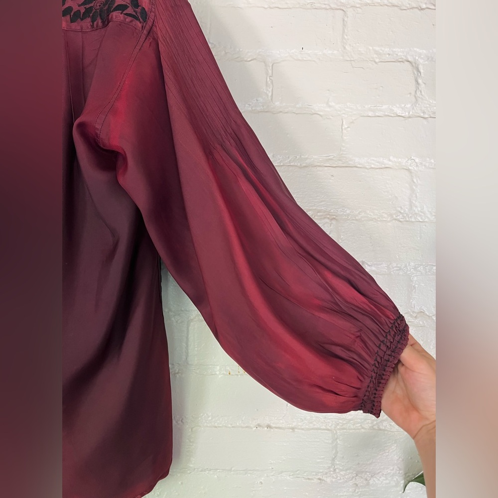 Vintage 50s Mexican Black Embroidered Blouse Burgundy Red Satin Blend Women's M - Picture 2 of 8